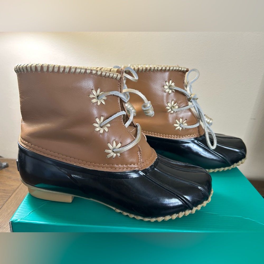 Jack Rogers duck boots, size 7